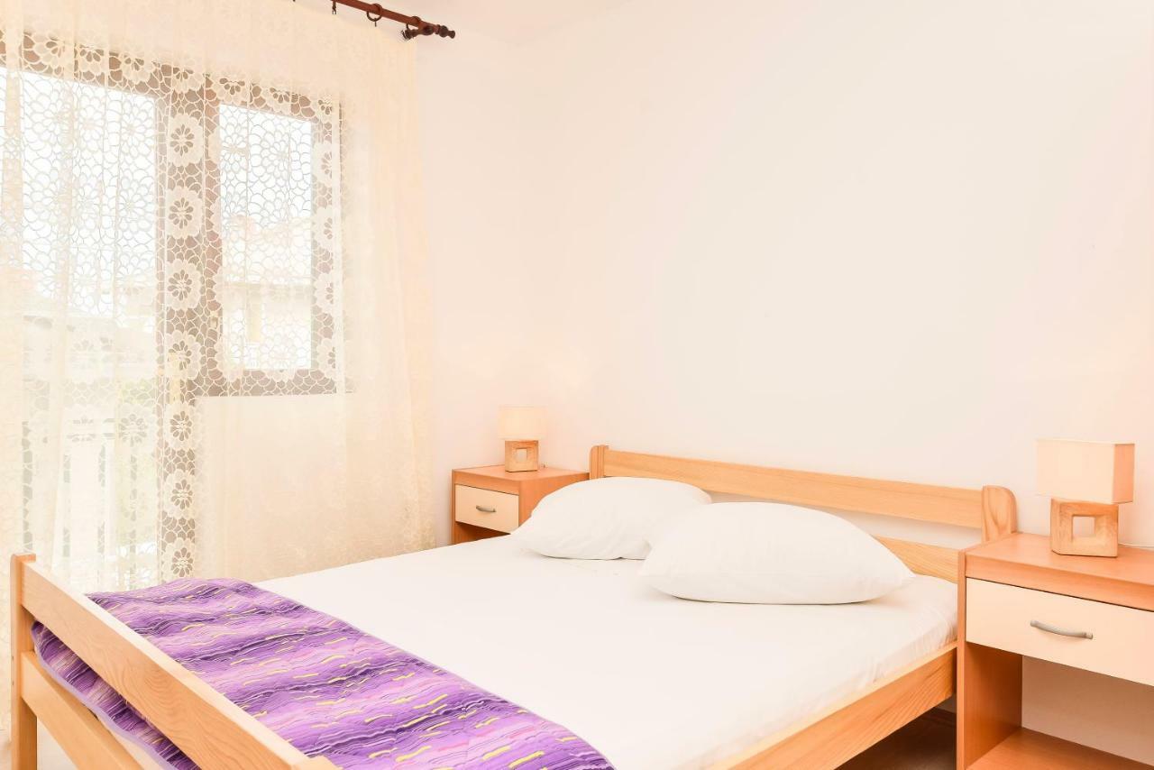 Apartments Zoricic Zaboric Bagian luar foto